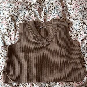 Abercrombie & Fitch Brown Ribbed V‑Neck Sleeveless Sweater Vest